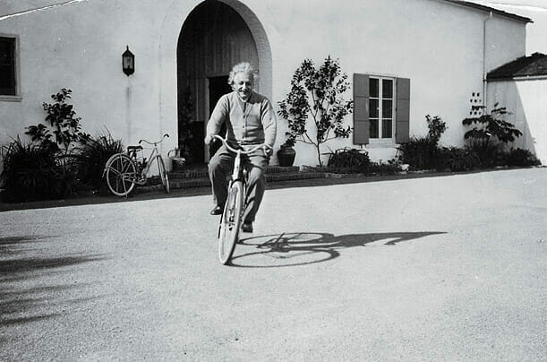 Pedalate e pensate, Einstein e la bicicletta - Bike Tour Rimini